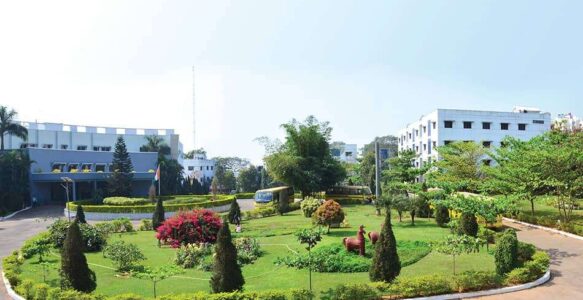 ASBM University Offers Cutting-Edge Courses, “Finishing School” for Holistic Career Development