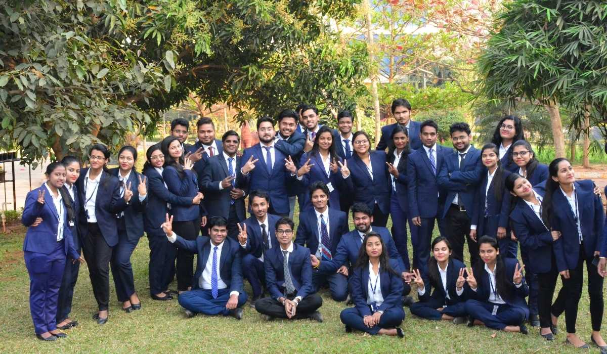 Redefining Ambition: Navigating Industry Transitions with an ASBM MBA