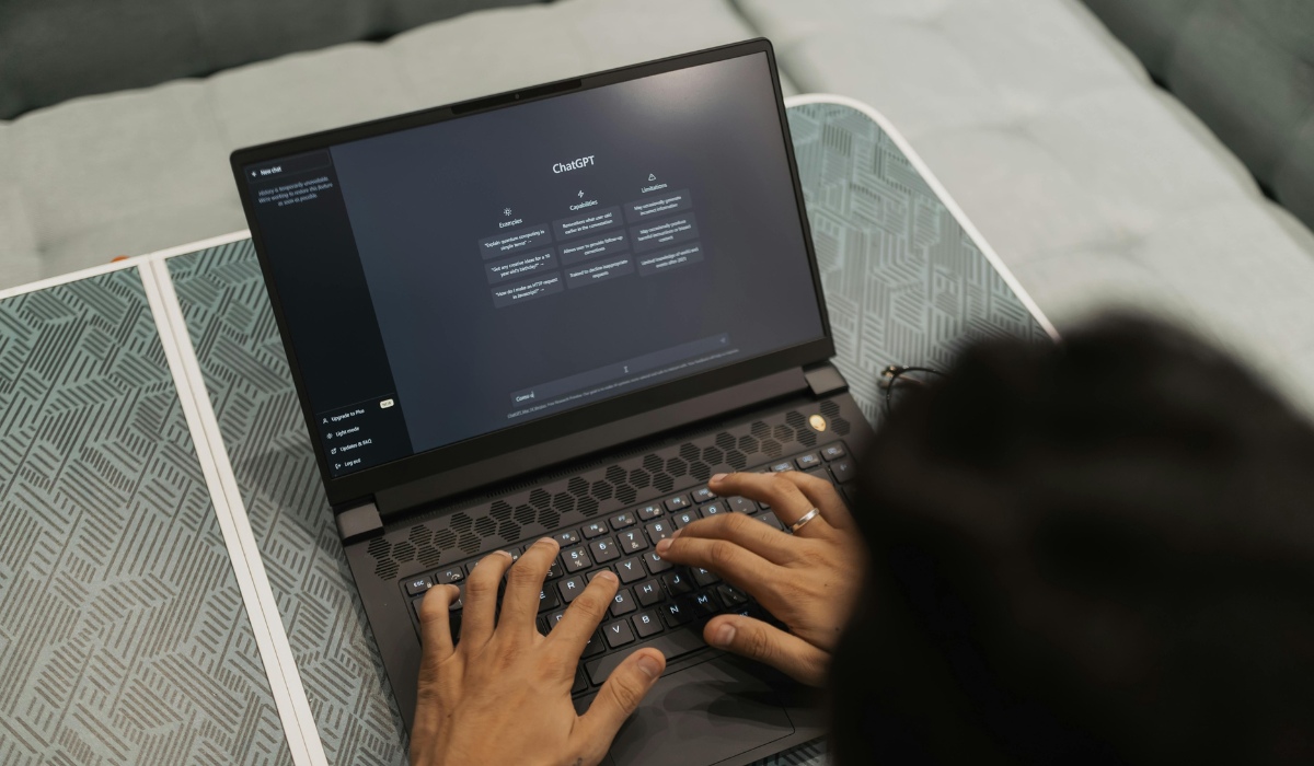 Top AI Tools Every Student Should Be Using to Stay Ahead of the Curve